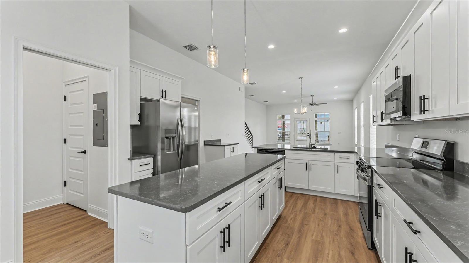 1031 E LIME ST, LAKELAND, FL, 33801