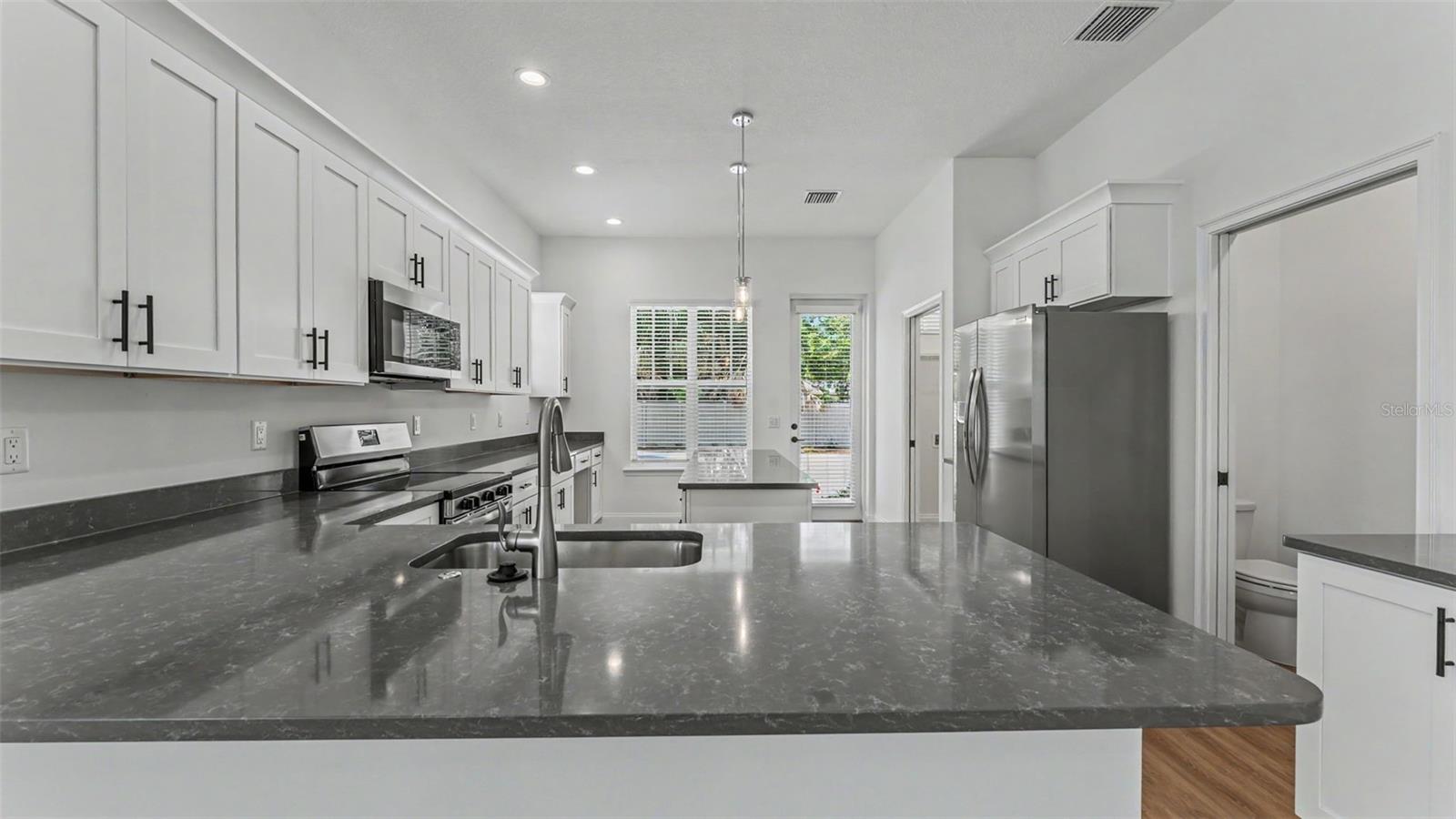 1031 E LIME ST, LAKELAND, FL, 33801