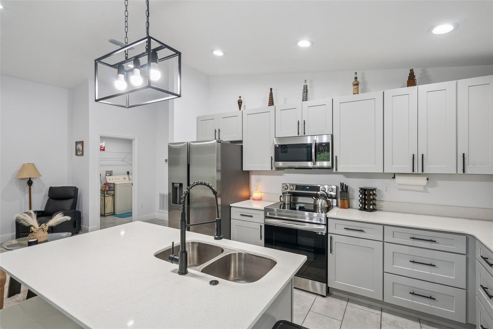 1195 8TH AVE, DELAND, FL, 32724