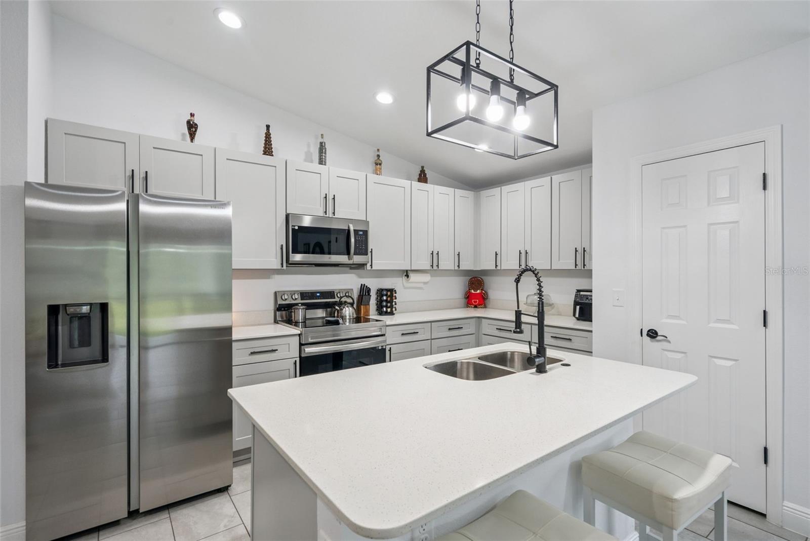 1195 8TH AVE, DELAND, FL, 32724