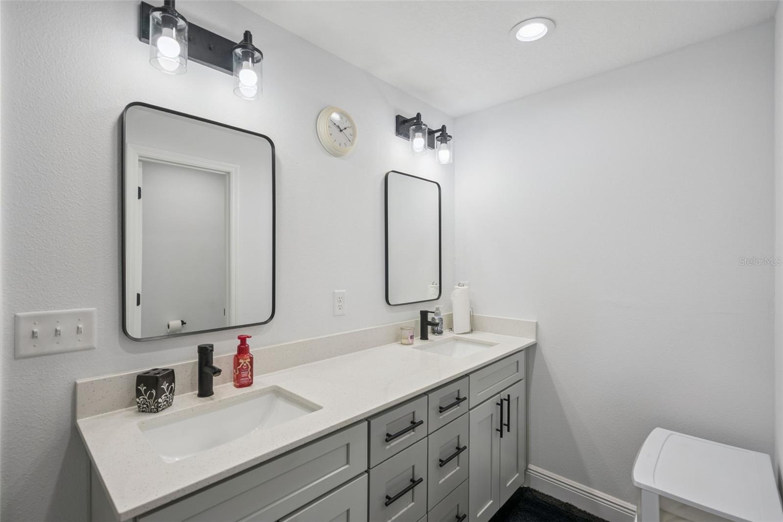1195 8TH AVE, DELAND, FL, 32724