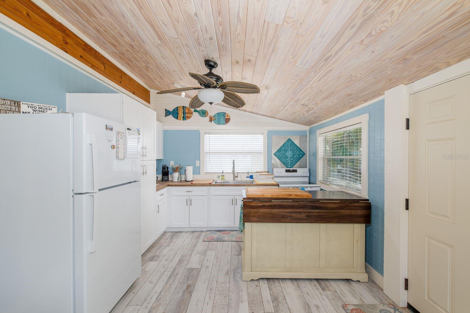 5473 DARLENE ST, WEEKI WACHEE, FL, 34607
