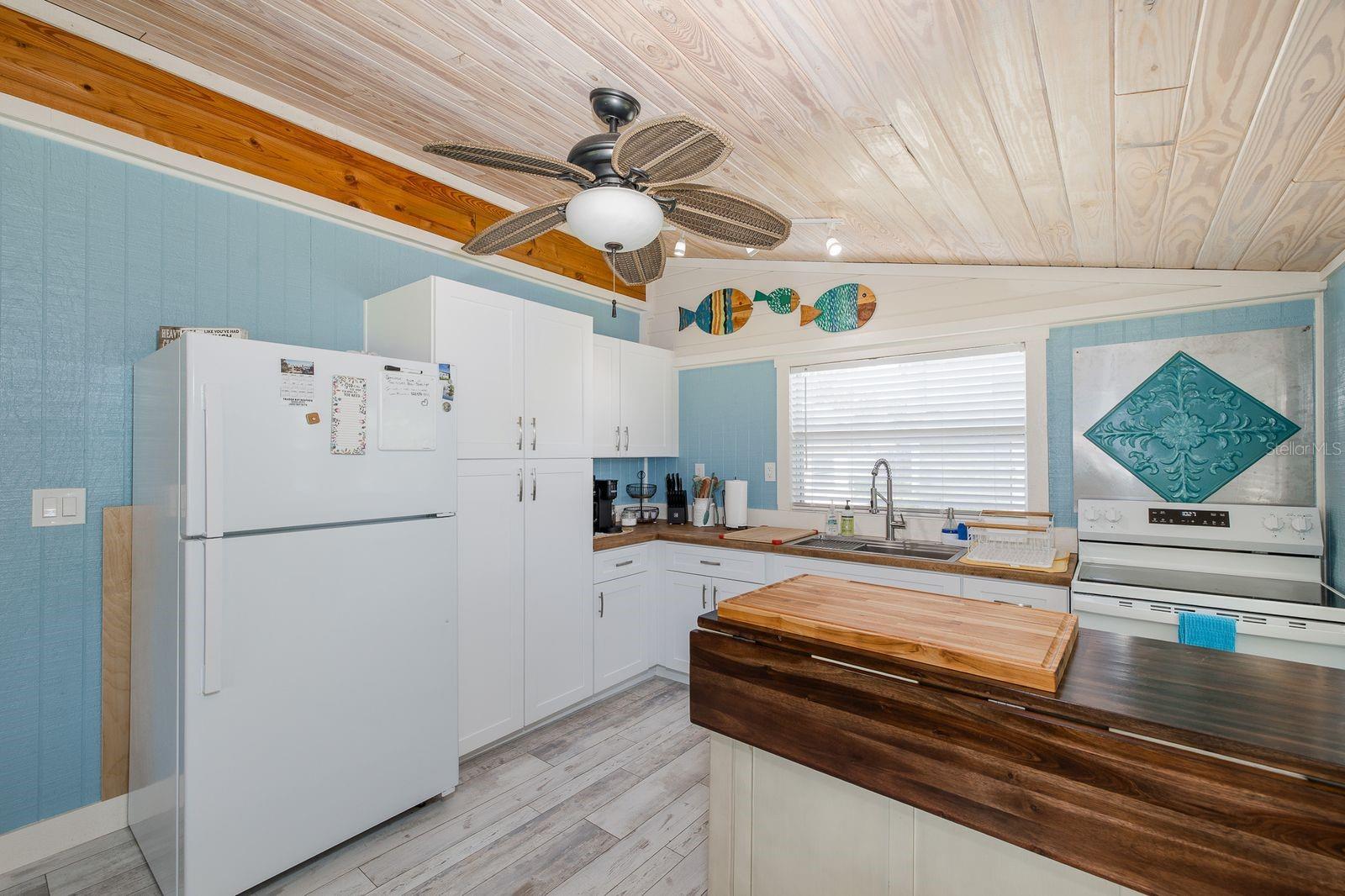 5473 DARLENE ST, WEEKI WACHEE, FL, 34607