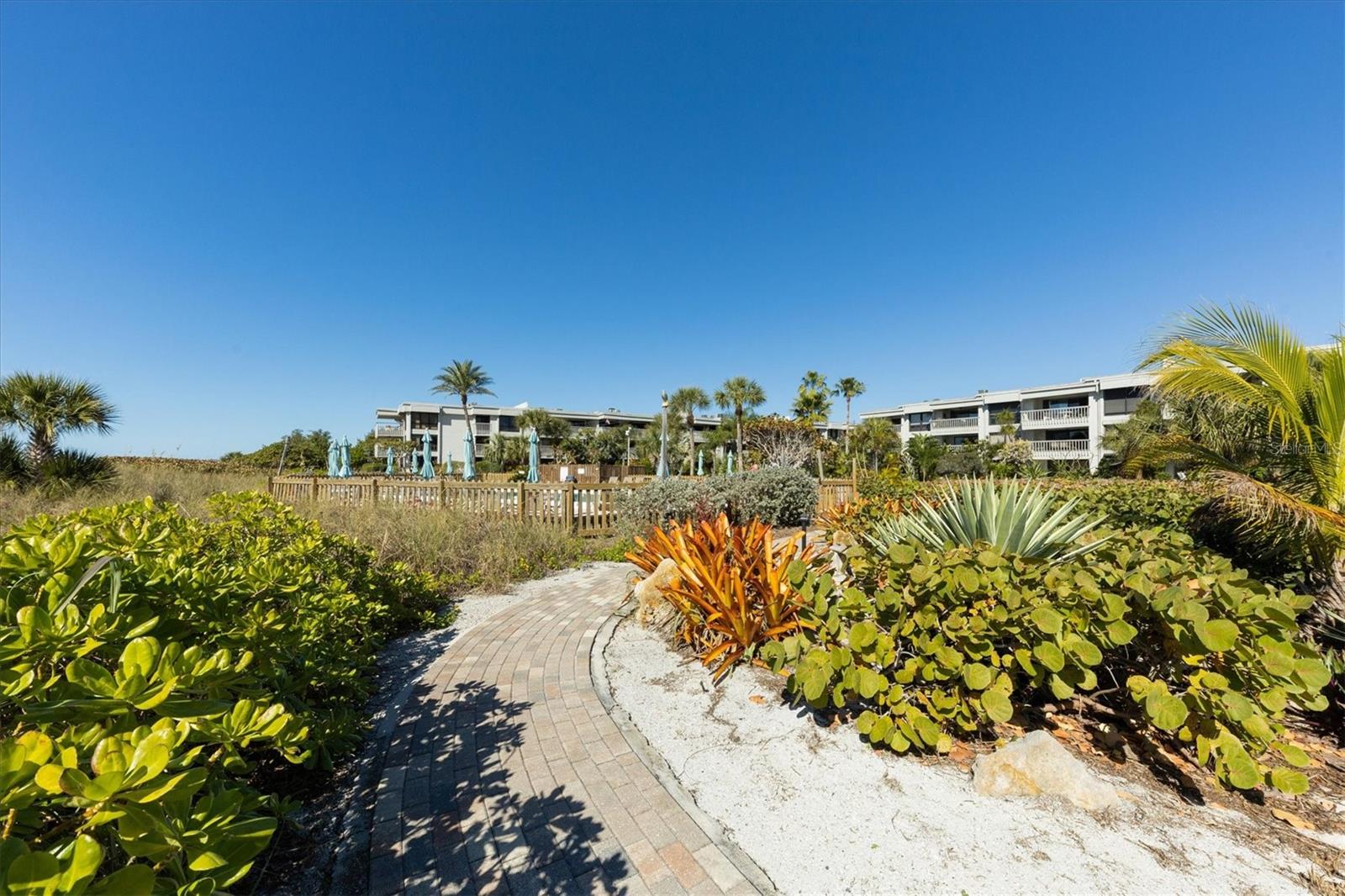 5757 GULF OF MEXICO DR #305, LONGBOAT KEY, FL, 34228