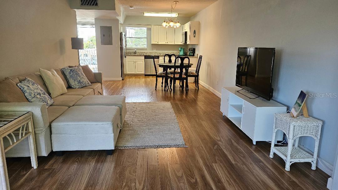 9950 47TH AVE N #303, ST PETERSBURG, FL, 33708