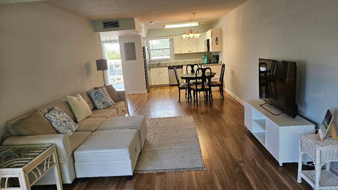 9950 47TH AVE N #303, ST PETERSBURG, FL, 33708
