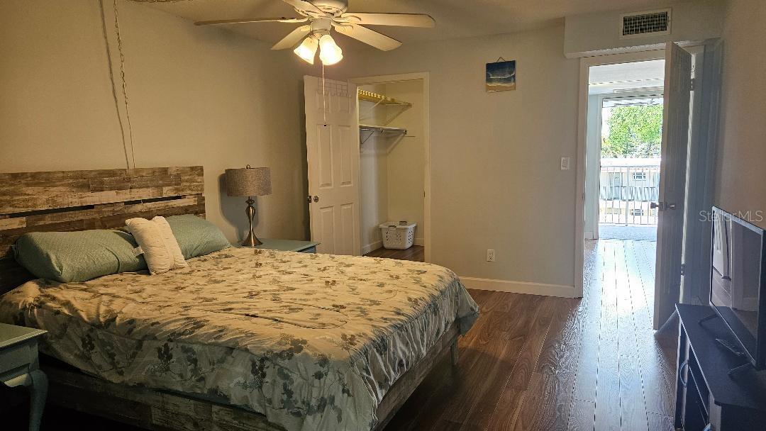 9950 47TH AVE N #303, ST PETERSBURG, FL, 33708