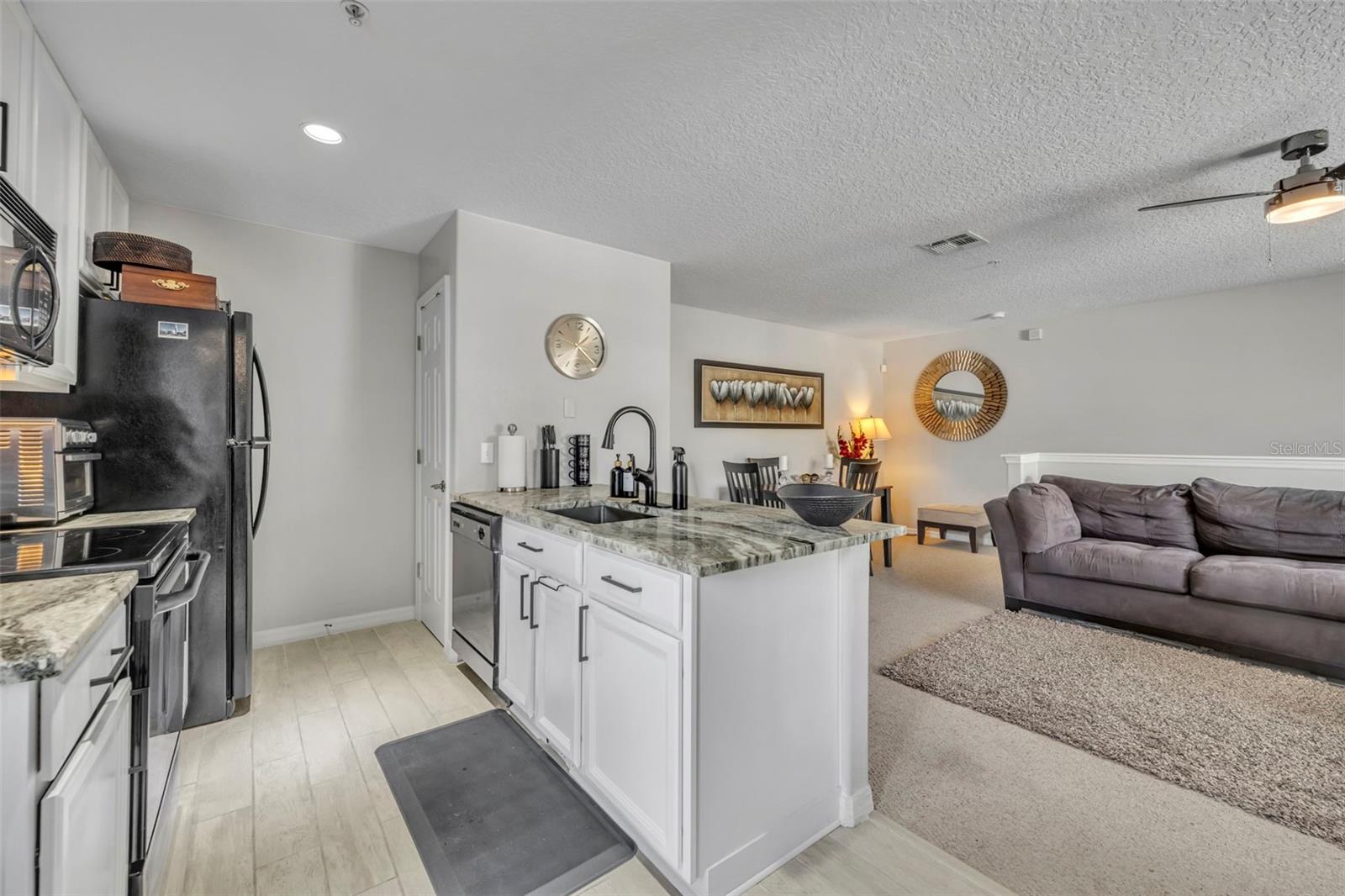 2074 SHAW LN, ORLANDO, FL, 32814