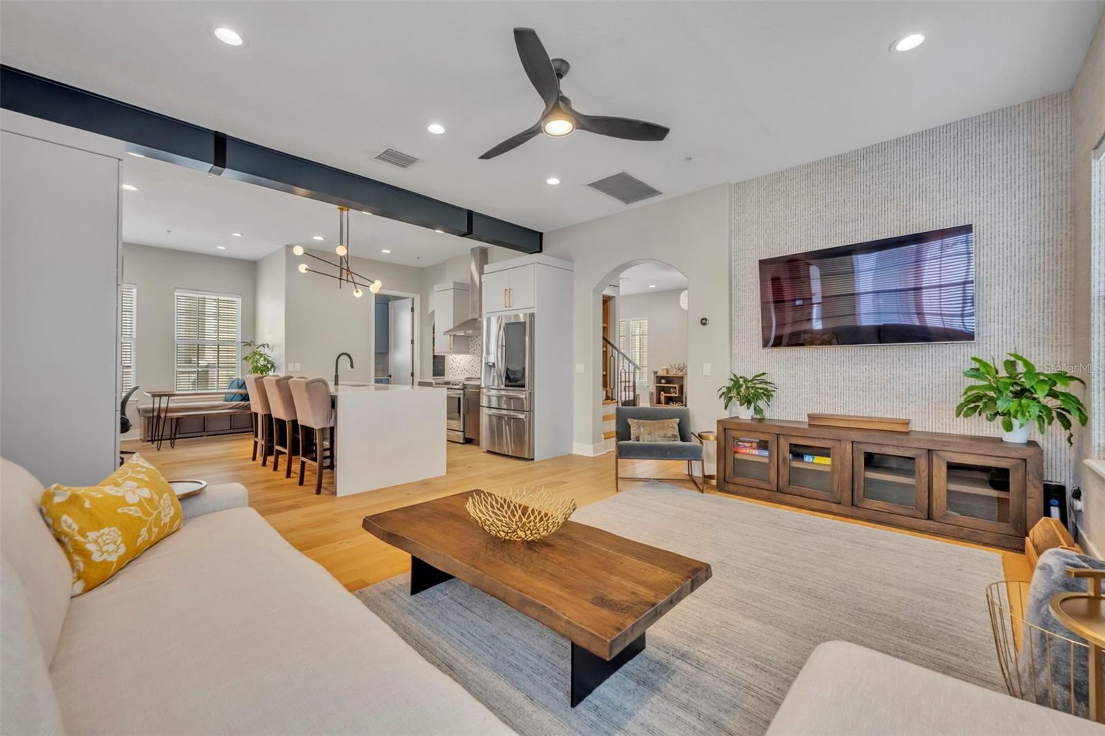 2074 SHAW LN, ORLANDO, FL, 32814
