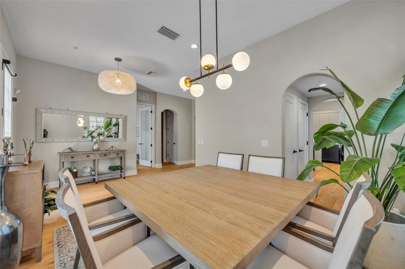 2074 SHAW LN, ORLANDO, FL, 32814