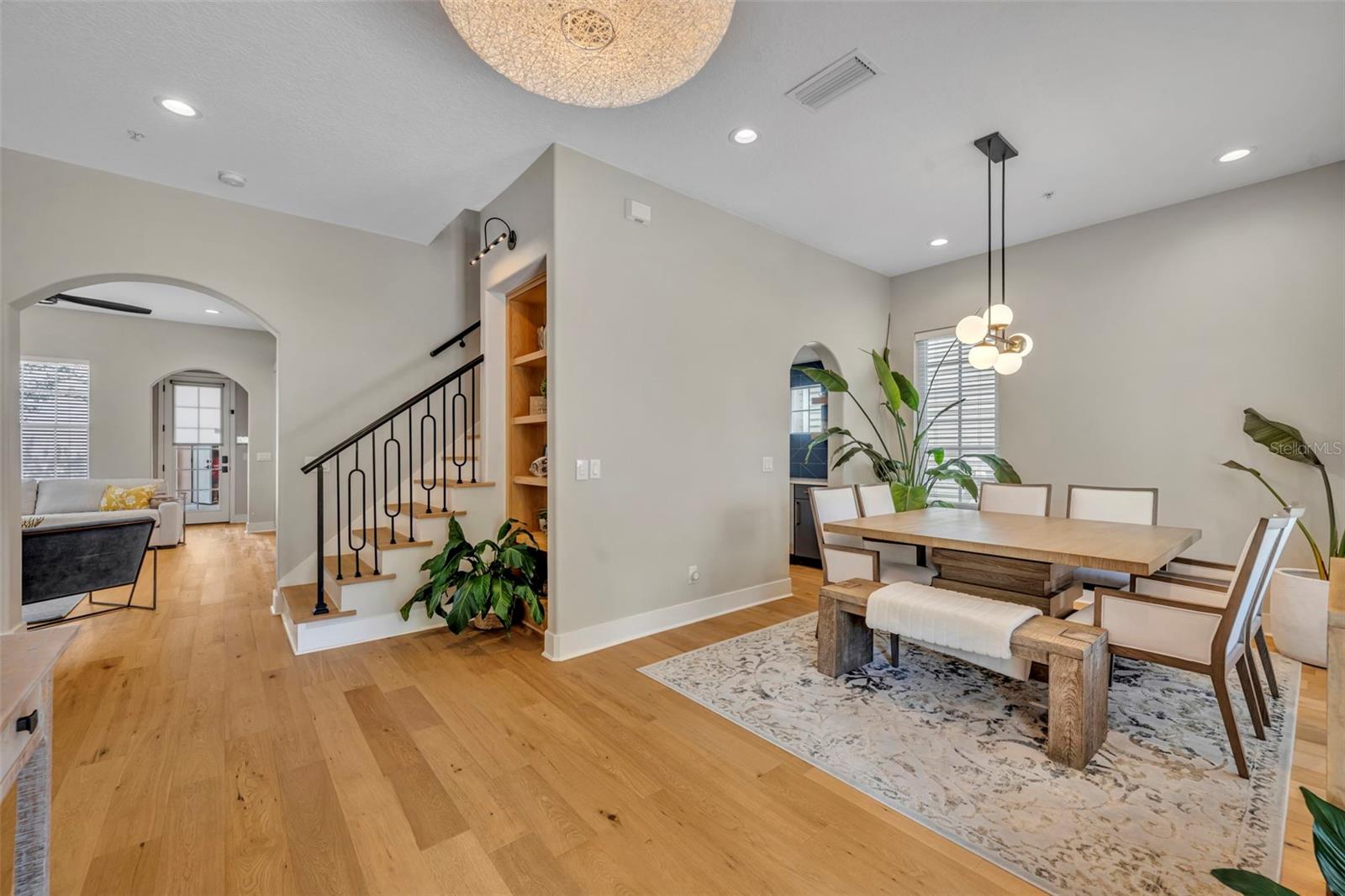 2074 SHAW LN, ORLANDO, FL, 32814