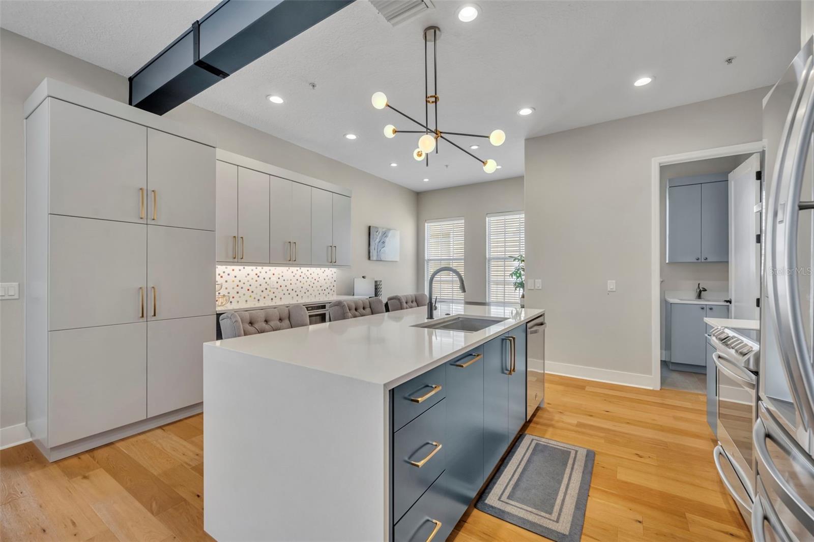2074 SHAW LN, ORLANDO, FL, 32814