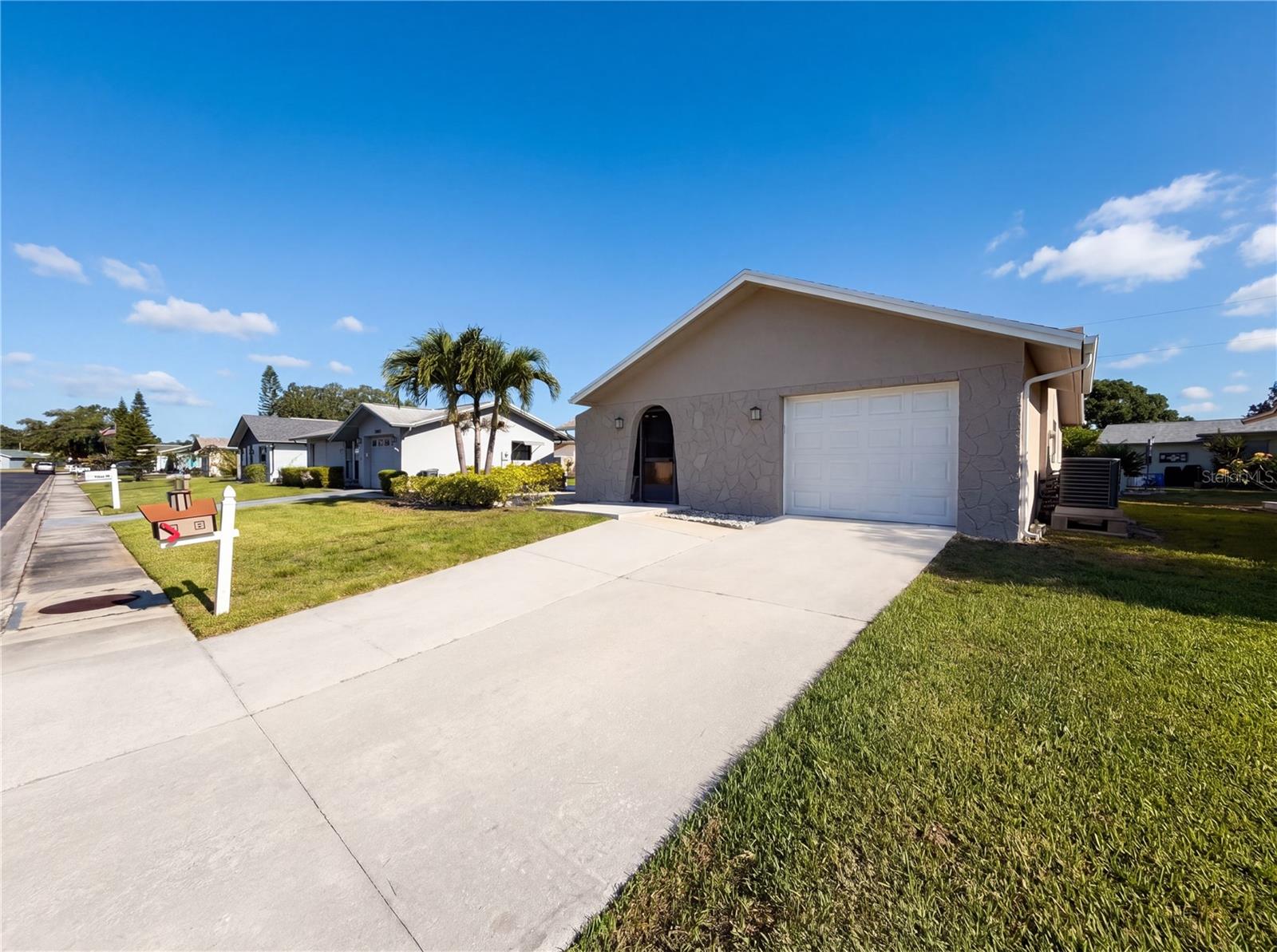 4561 GREAT LAKES DR S, CLEARWATER, FL, 33762