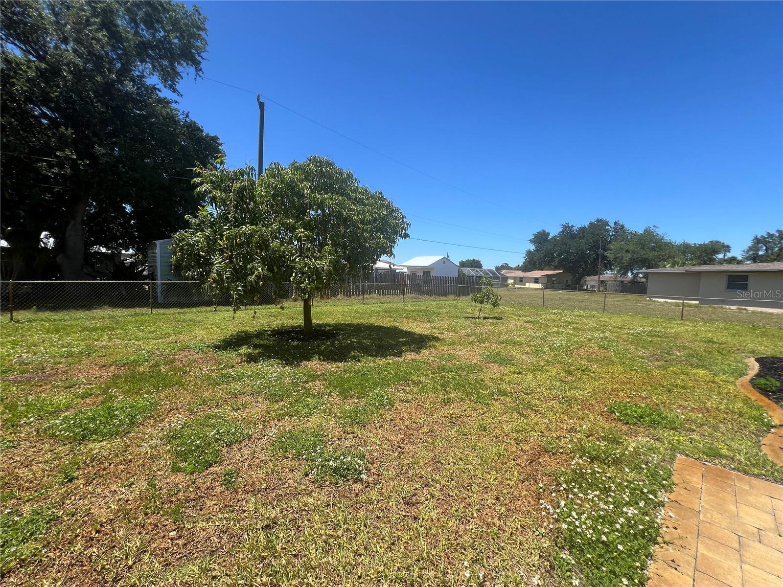 650 HARTFORD DR NW, PORT CHARLOTTE, FL, 33952