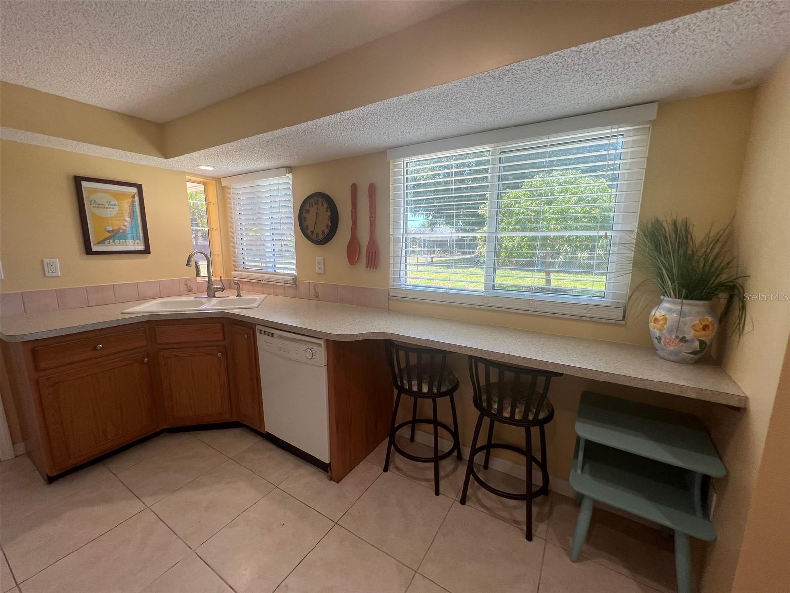 650 HARTFORD DR NW, PORT CHARLOTTE, FL, 33952