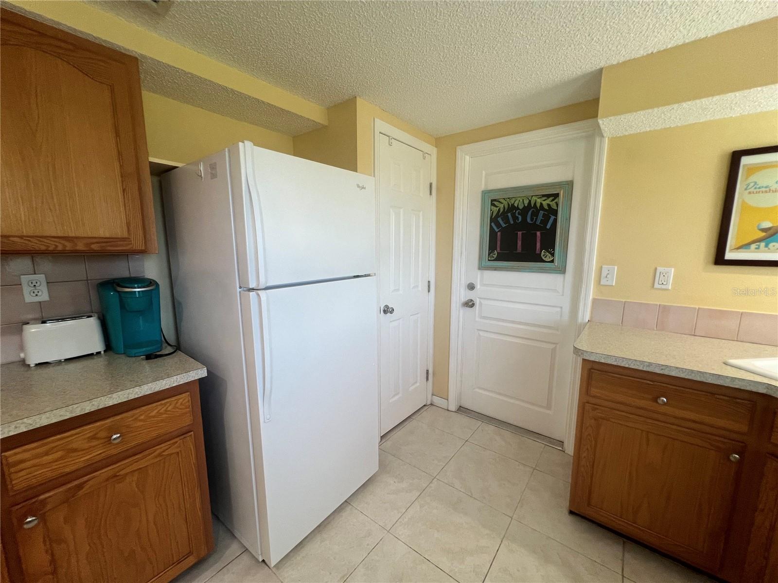 650 HARTFORD DR NW, PORT CHARLOTTE, FL, 33952