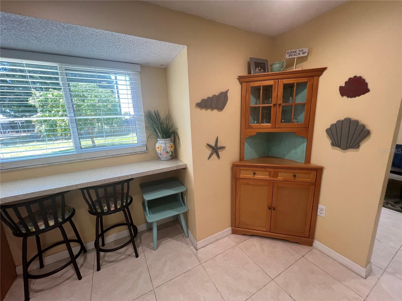 650 HARTFORD DR NW, PORT CHARLOTTE, FL, 33952
