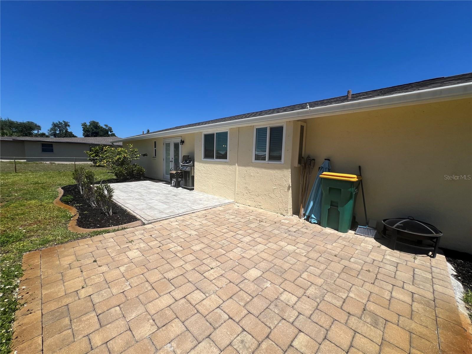 650 HARTFORD DR NW, PORT CHARLOTTE, FL, 33952