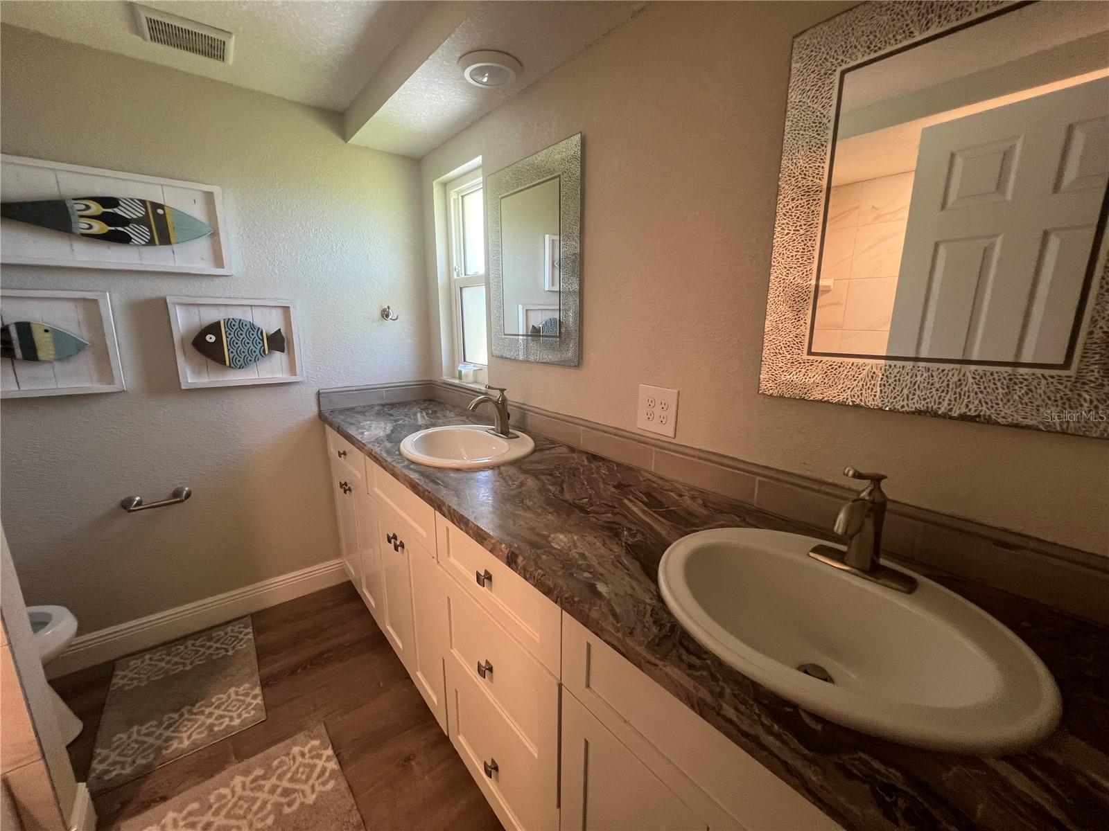 650 HARTFORD DR NW, PORT CHARLOTTE, FL, 33952