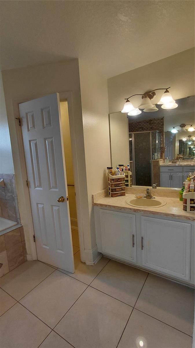484 BRITTEN DR, KISSIMMEE, FL, 34758