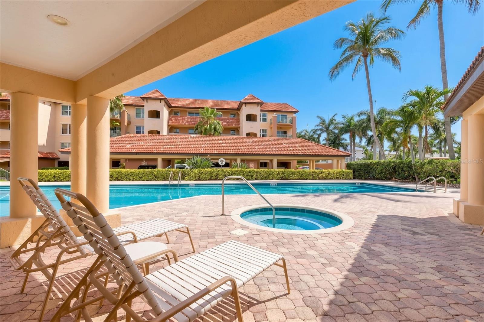 1695 PINELLAS BAYWAY S #D1, TIERRA VERDE, FL, 33715