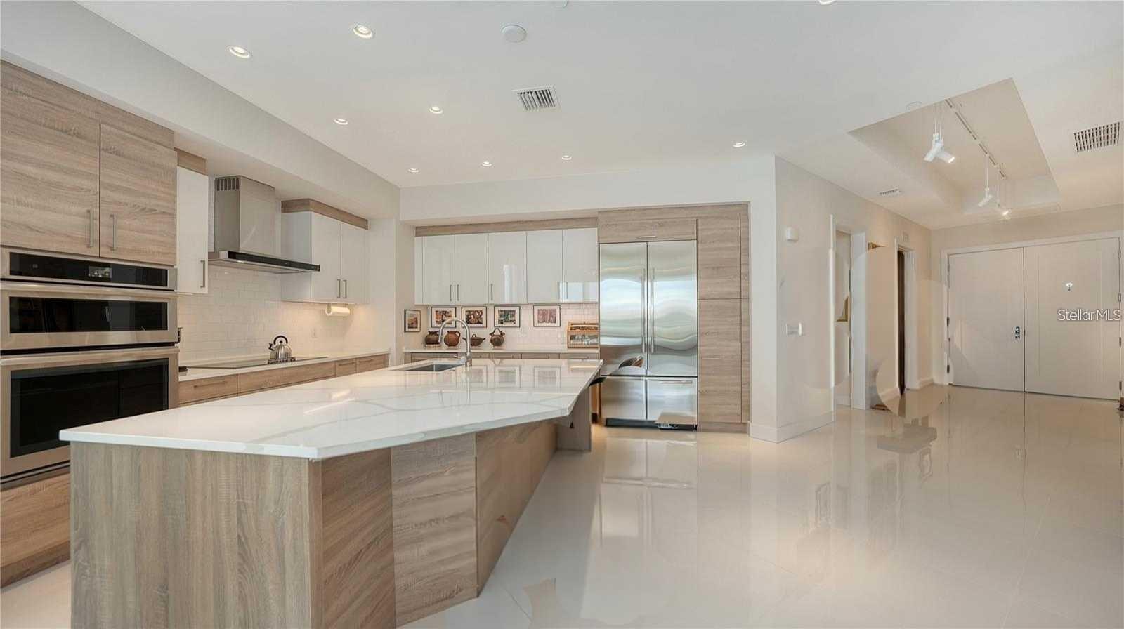 111 S PINEAPPLE AVE #1210, SARASOTA, FL, 34236