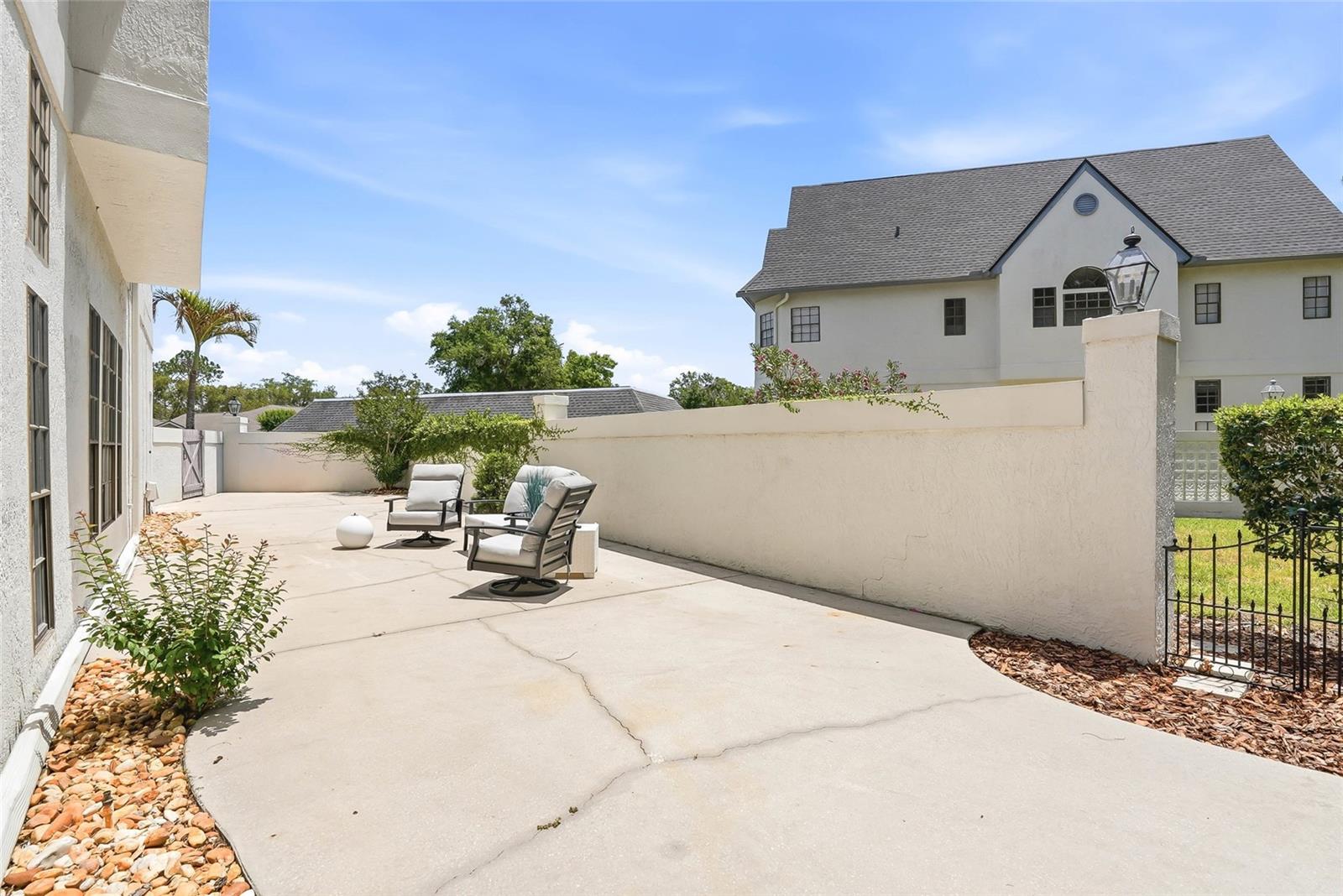 18740 WIMBLEDON CIR, LUTZ, FL, 33558