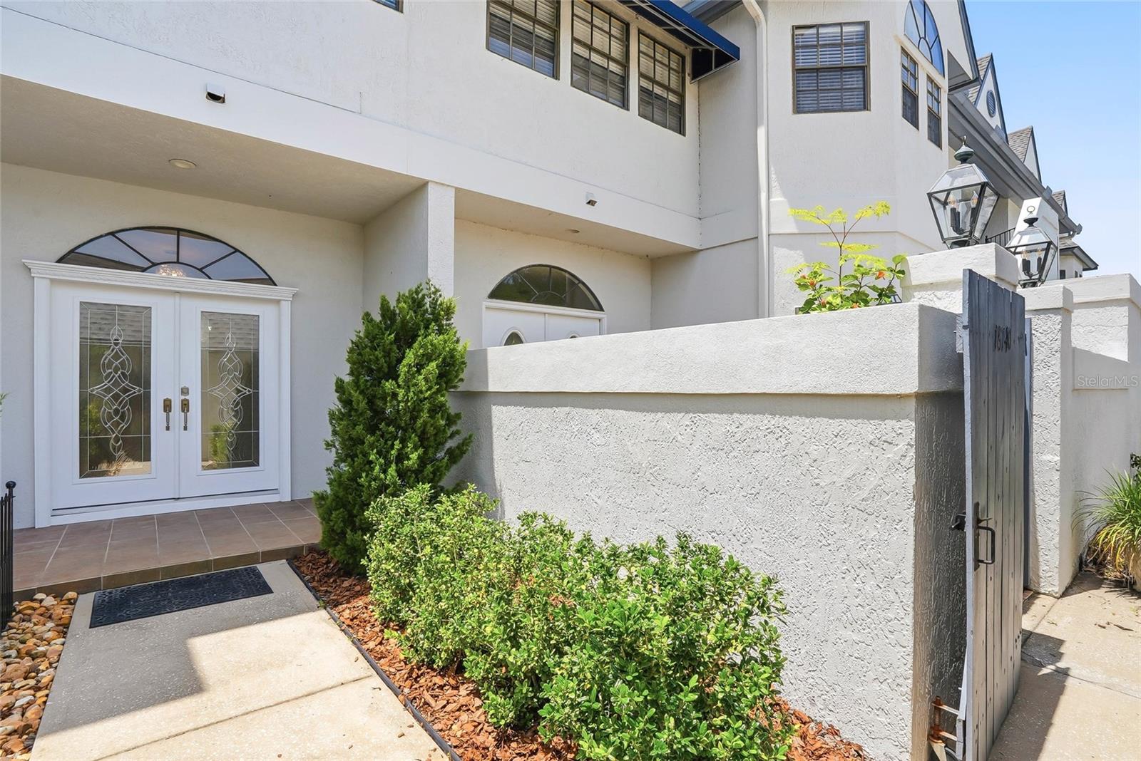 18740 WIMBLEDON CIR, LUTZ, FL, 33558