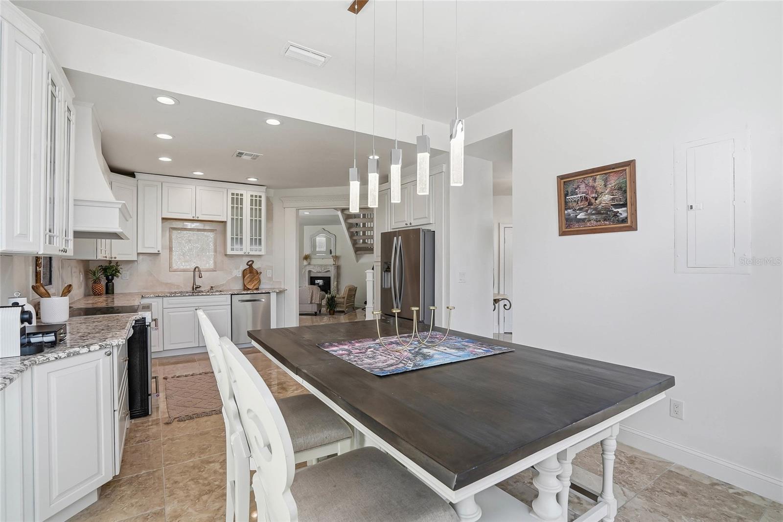 18740 WIMBLEDON CIR, LUTZ, FL, 33558