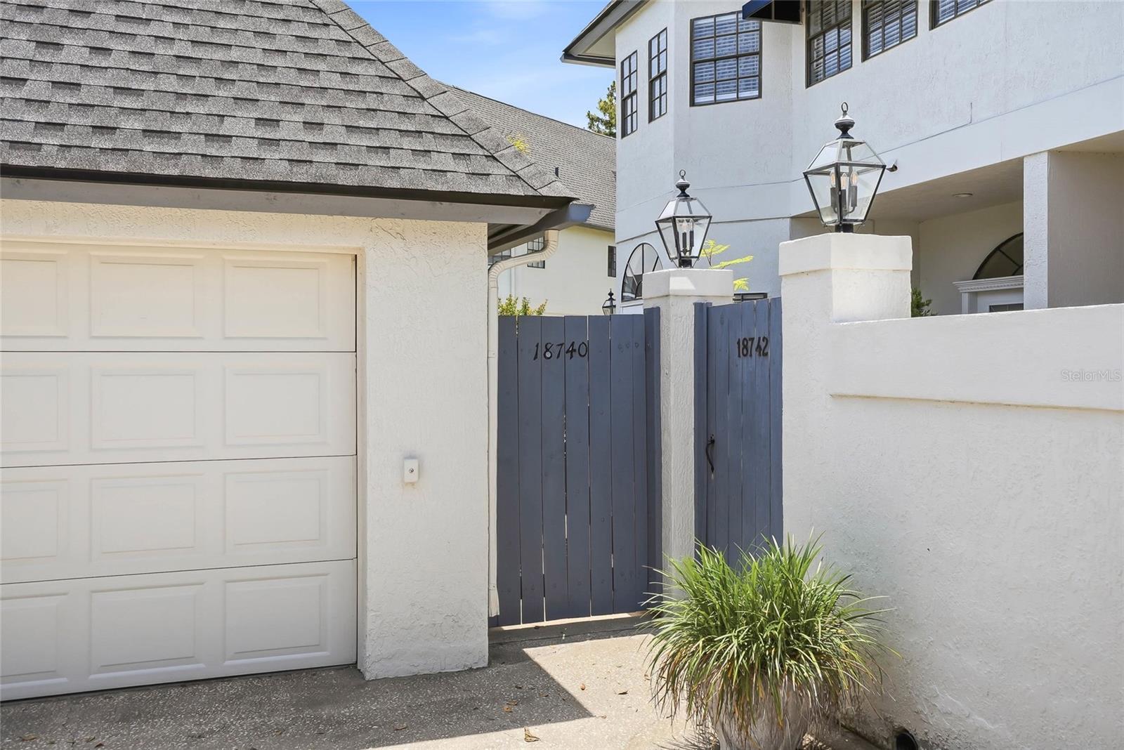 18740 WIMBLEDON CIR, LUTZ, FL, 33558
