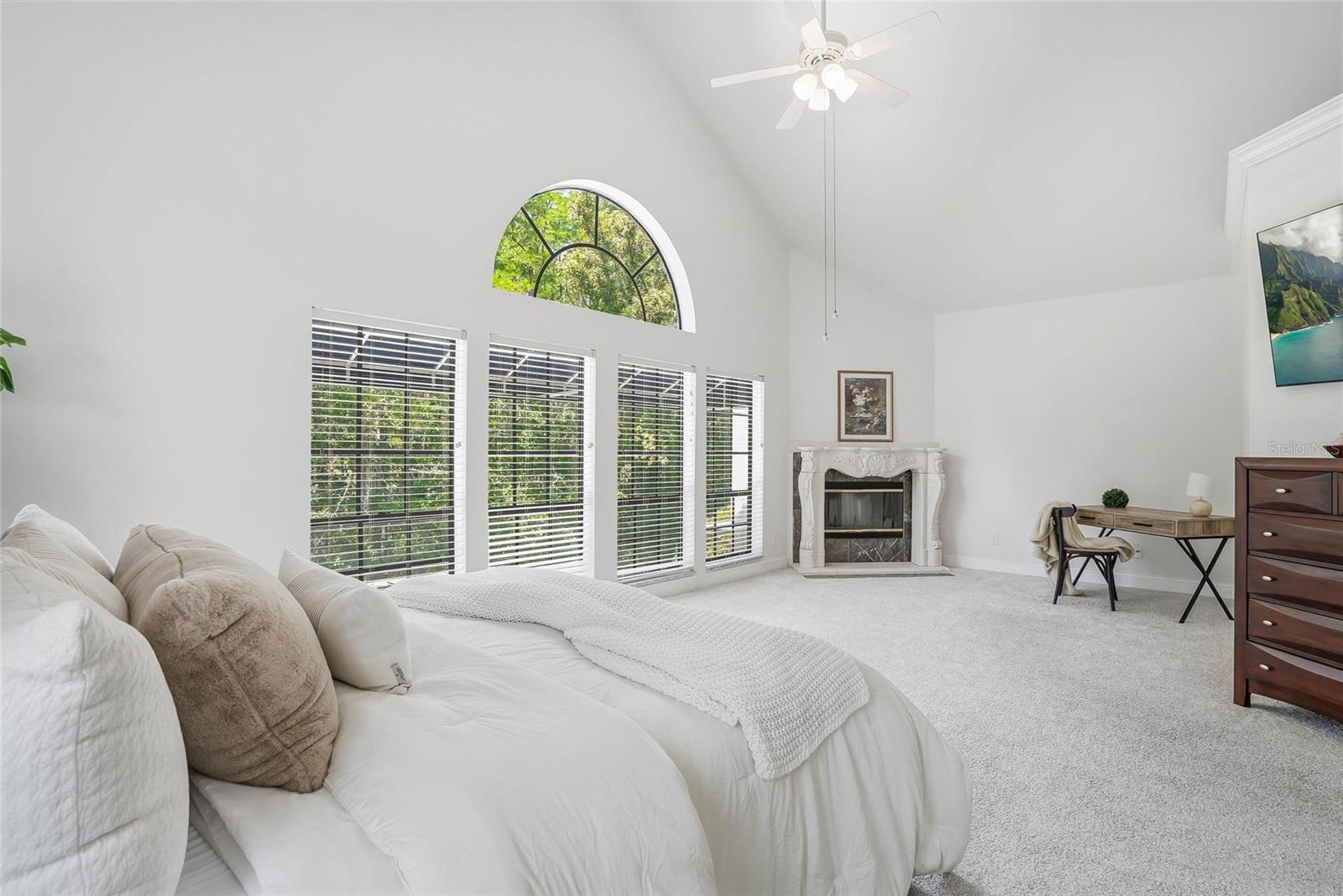 18740 WIMBLEDON CIR, LUTZ, FL, 33558