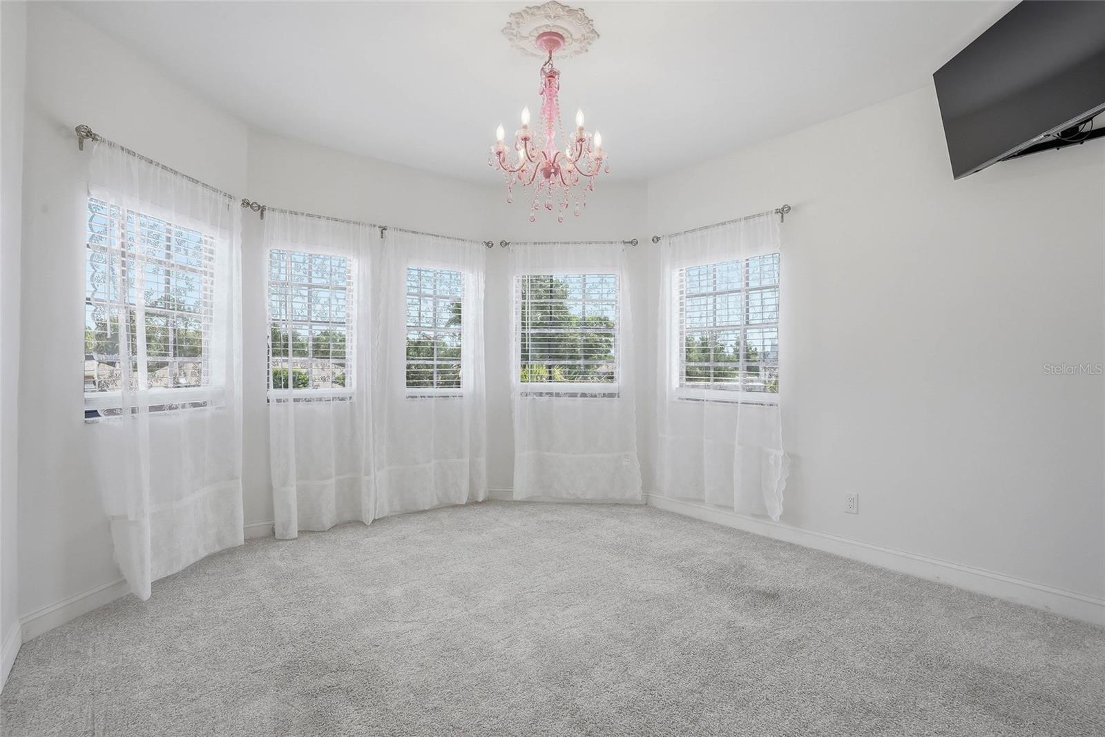 18740 WIMBLEDON CIR, LUTZ, FL, 33558