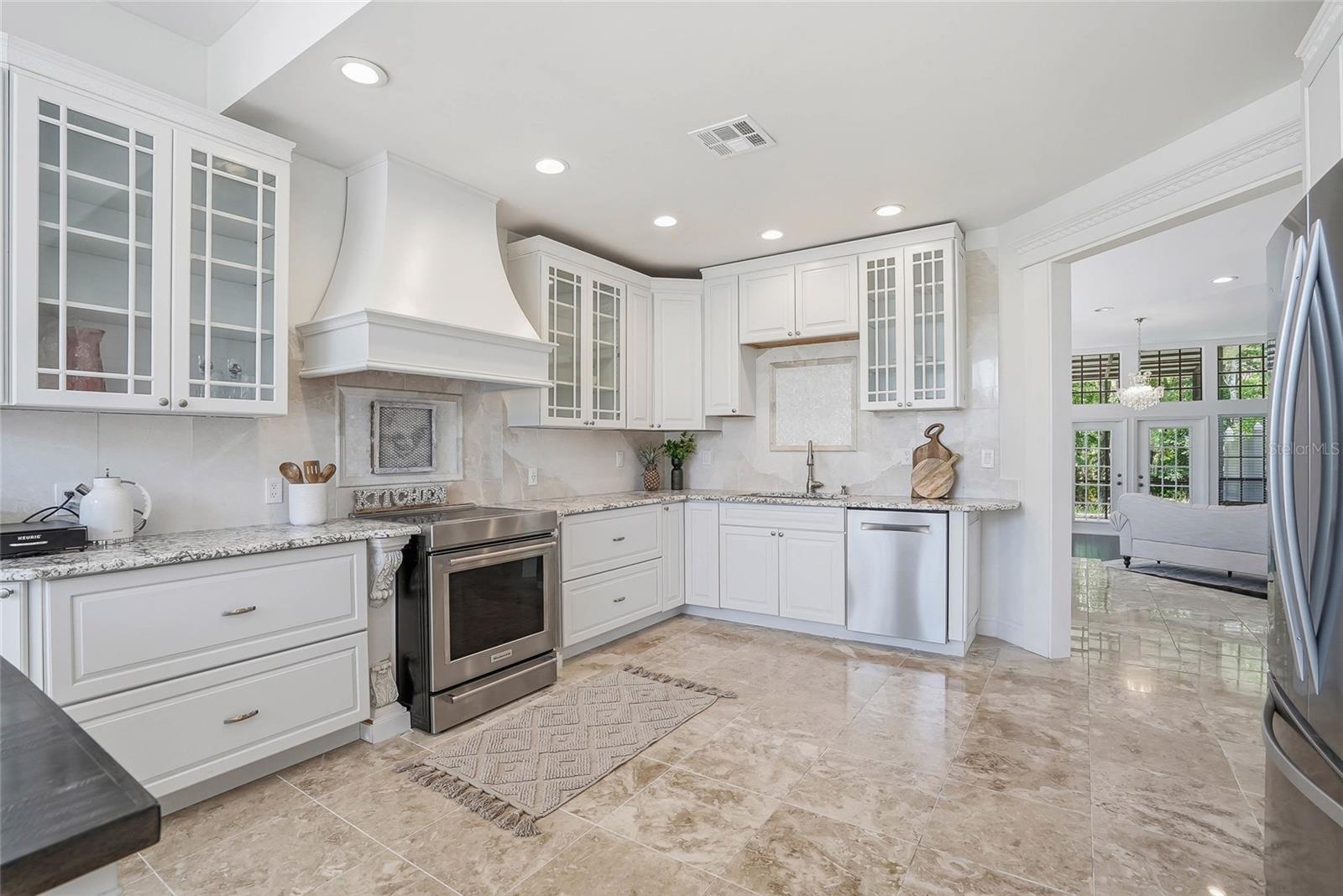 18740 WIMBLEDON CIR, LUTZ, FL, 33558