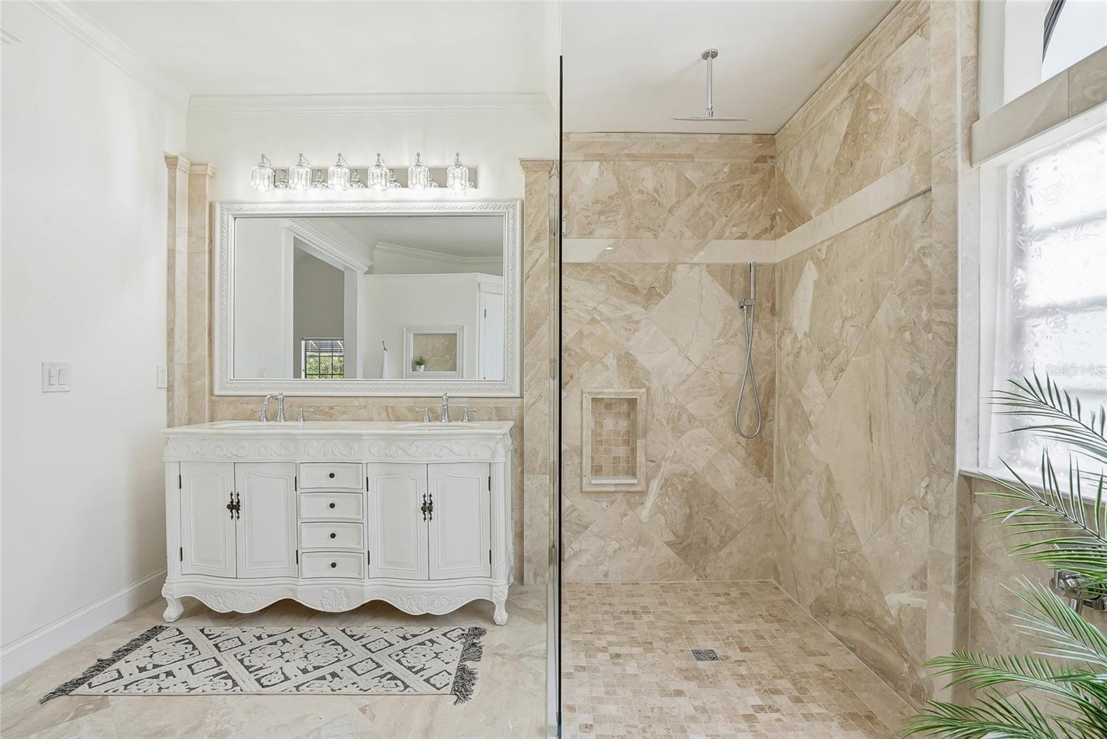 18740 WIMBLEDON CIR, LUTZ, FL, 33558