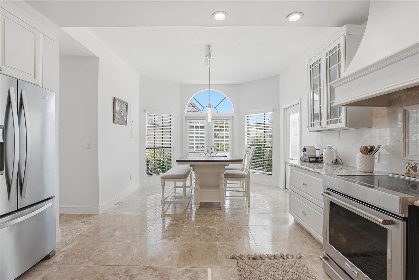 18740 WIMBLEDON CIR, LUTZ, FL, 33558