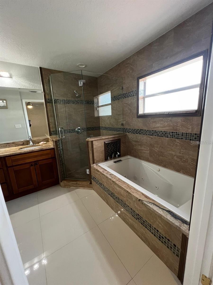 5602 JOYNER RD, TAMPA, FL, 33624