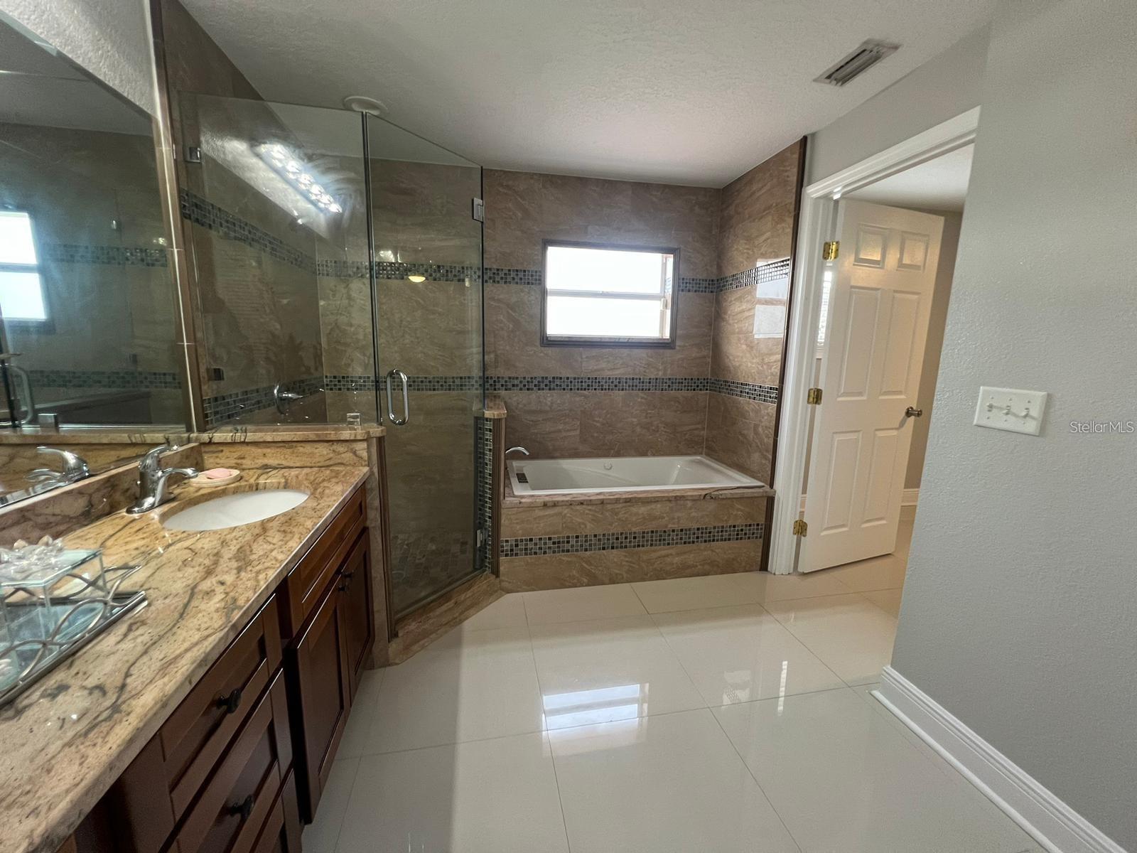 5602 JOYNER RD, TAMPA, FL, 33624