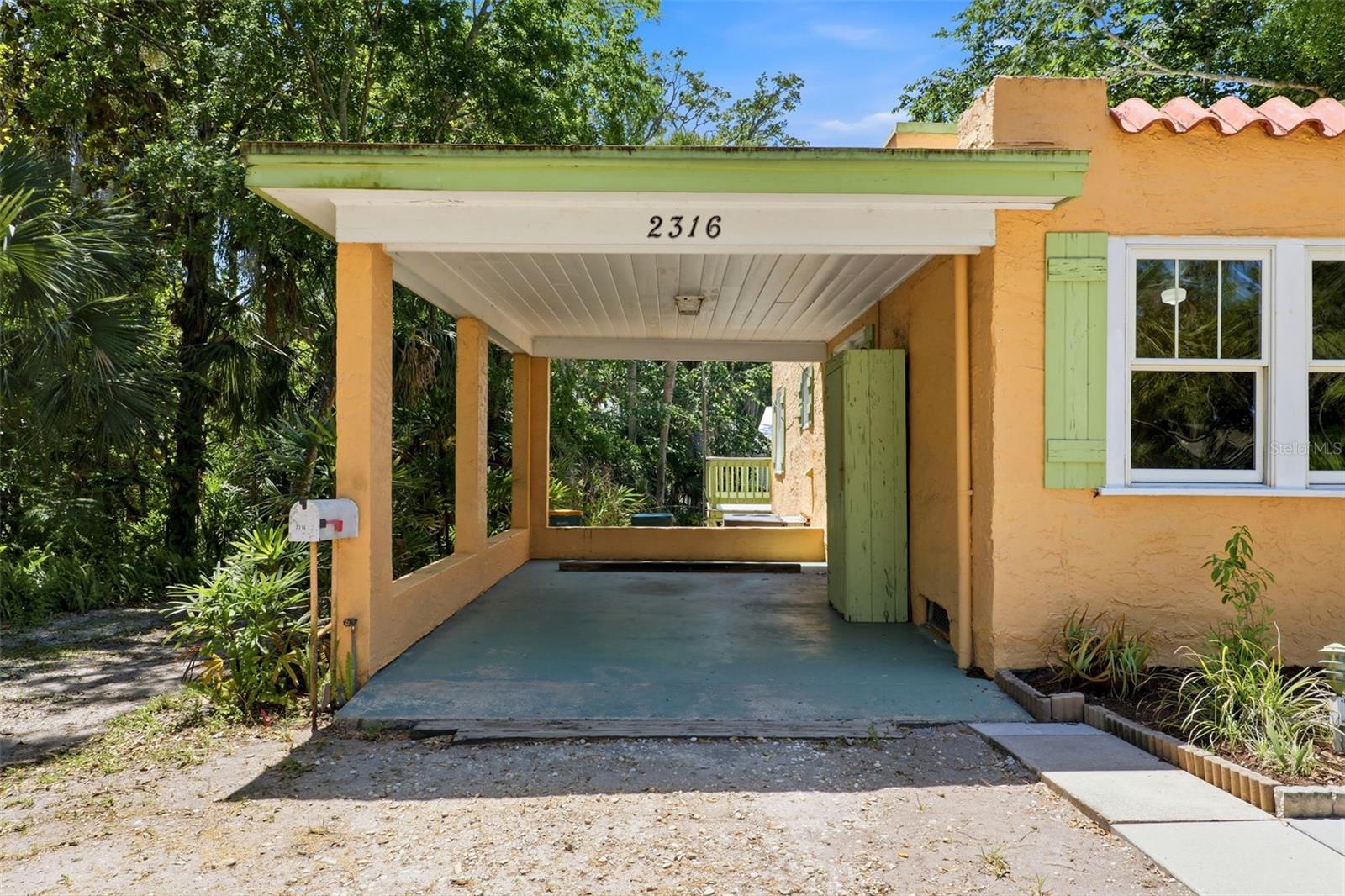 2316 COUNTRY CLUB RD, MELBOURNE, FL, 32901