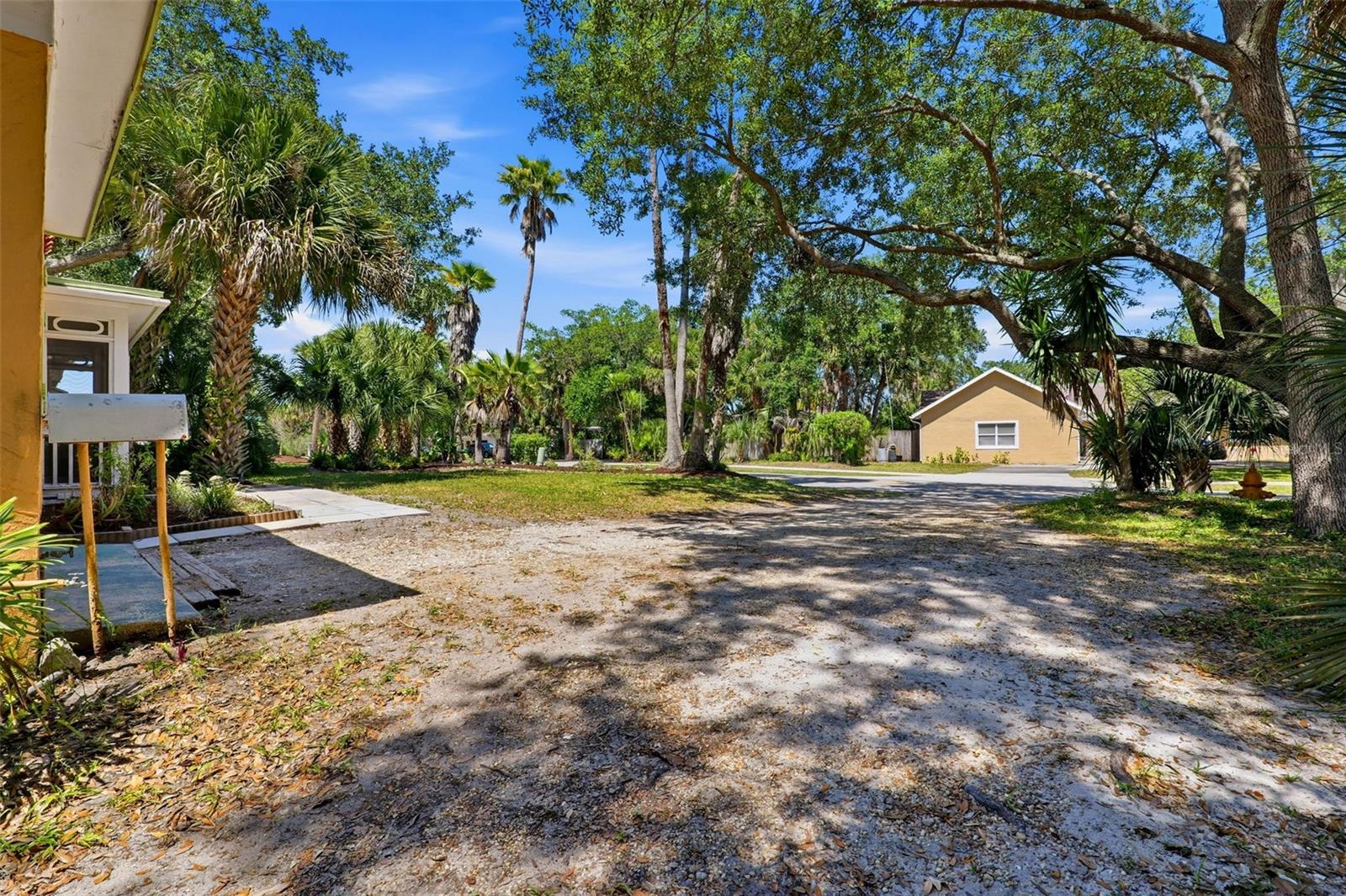 2316 COUNTRY CLUB RD, MELBOURNE, FL, 32901