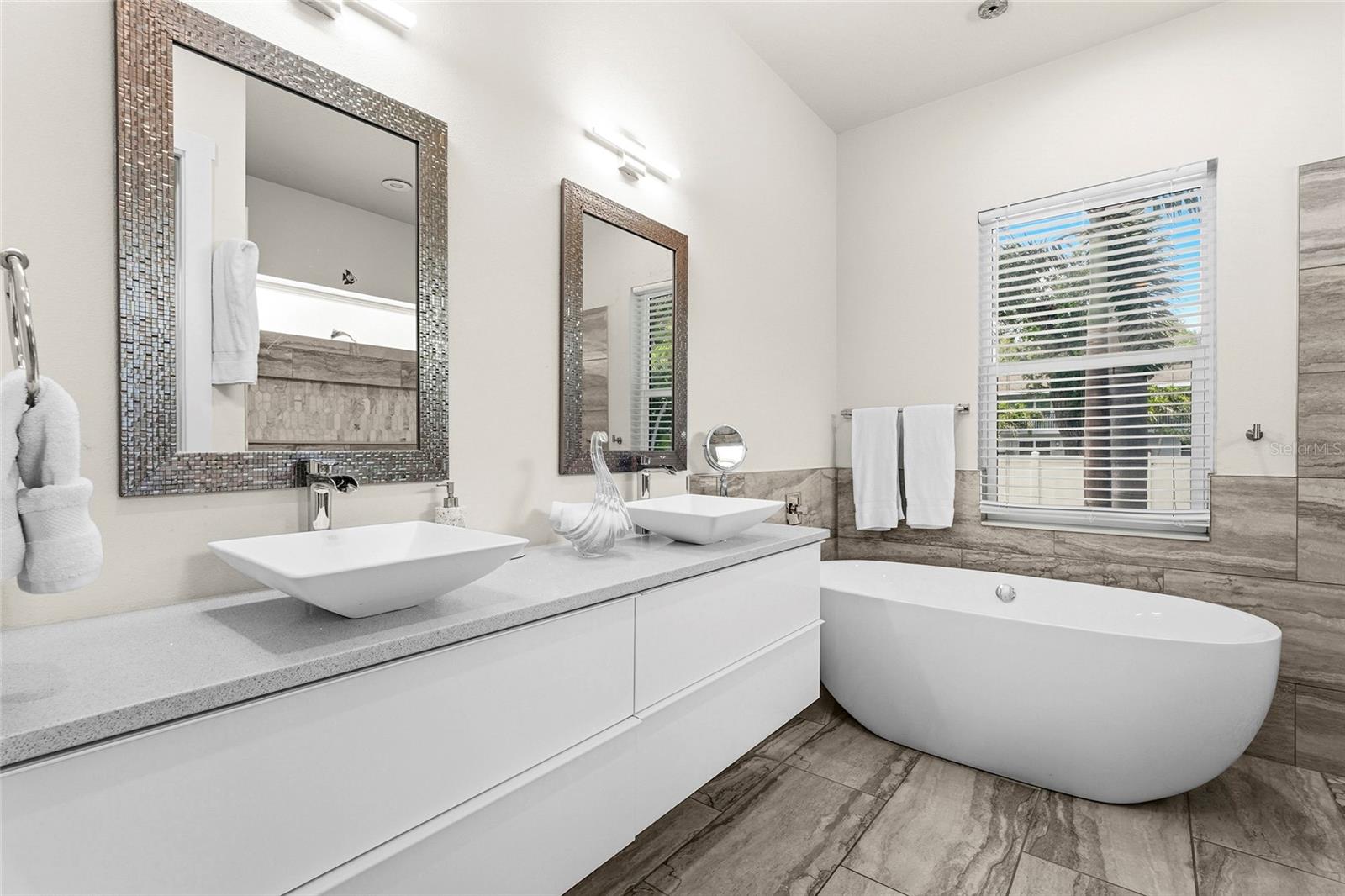 1775 7TH ST, SARASOTA, FL, 34236