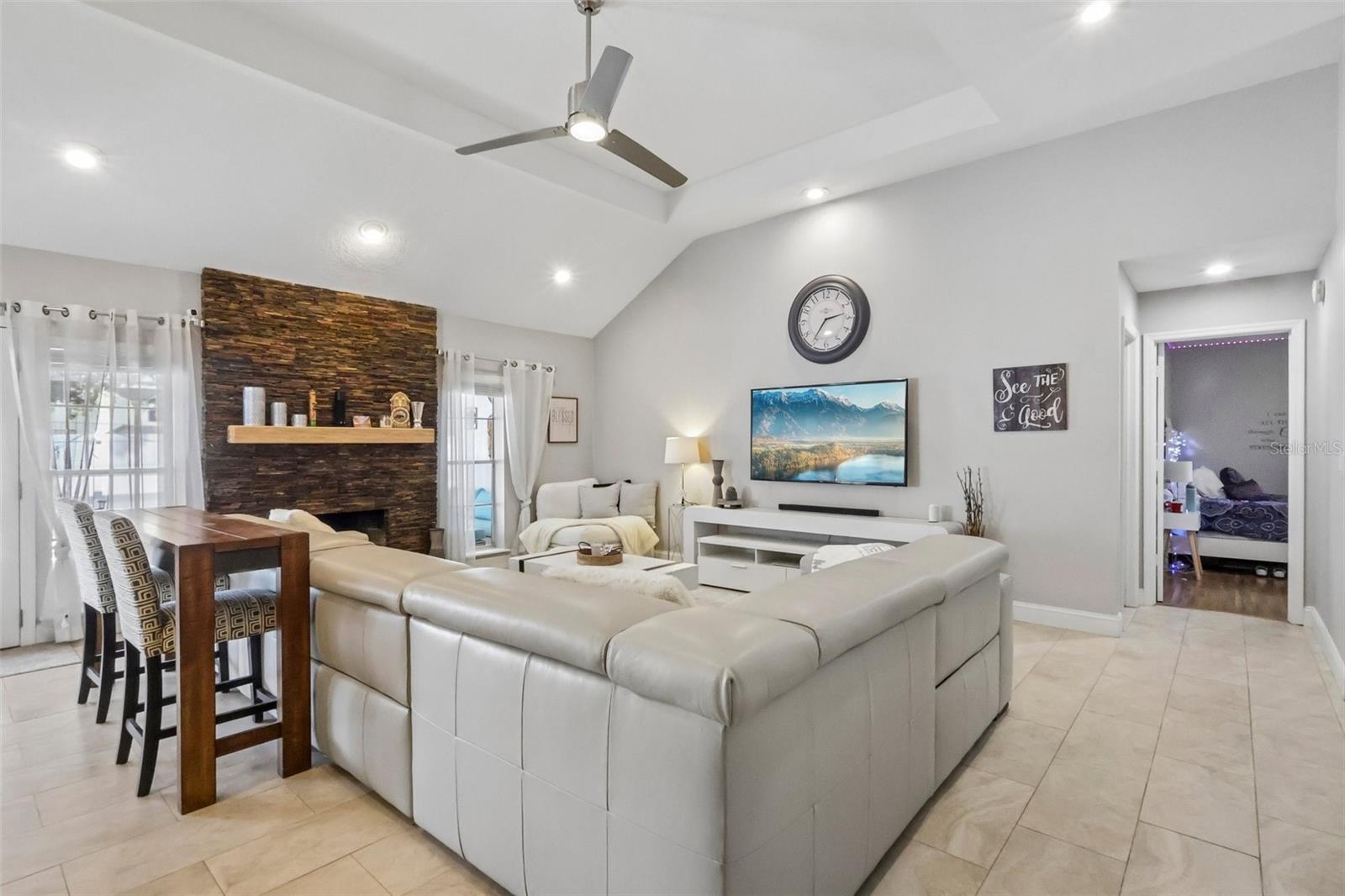 1012 CORKWOOD DR, OVIEDO, FL, 32765