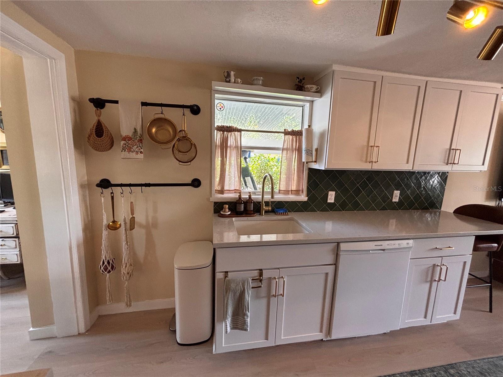4200 42ND AVE N, ST PETERSBURG, FL, 33714