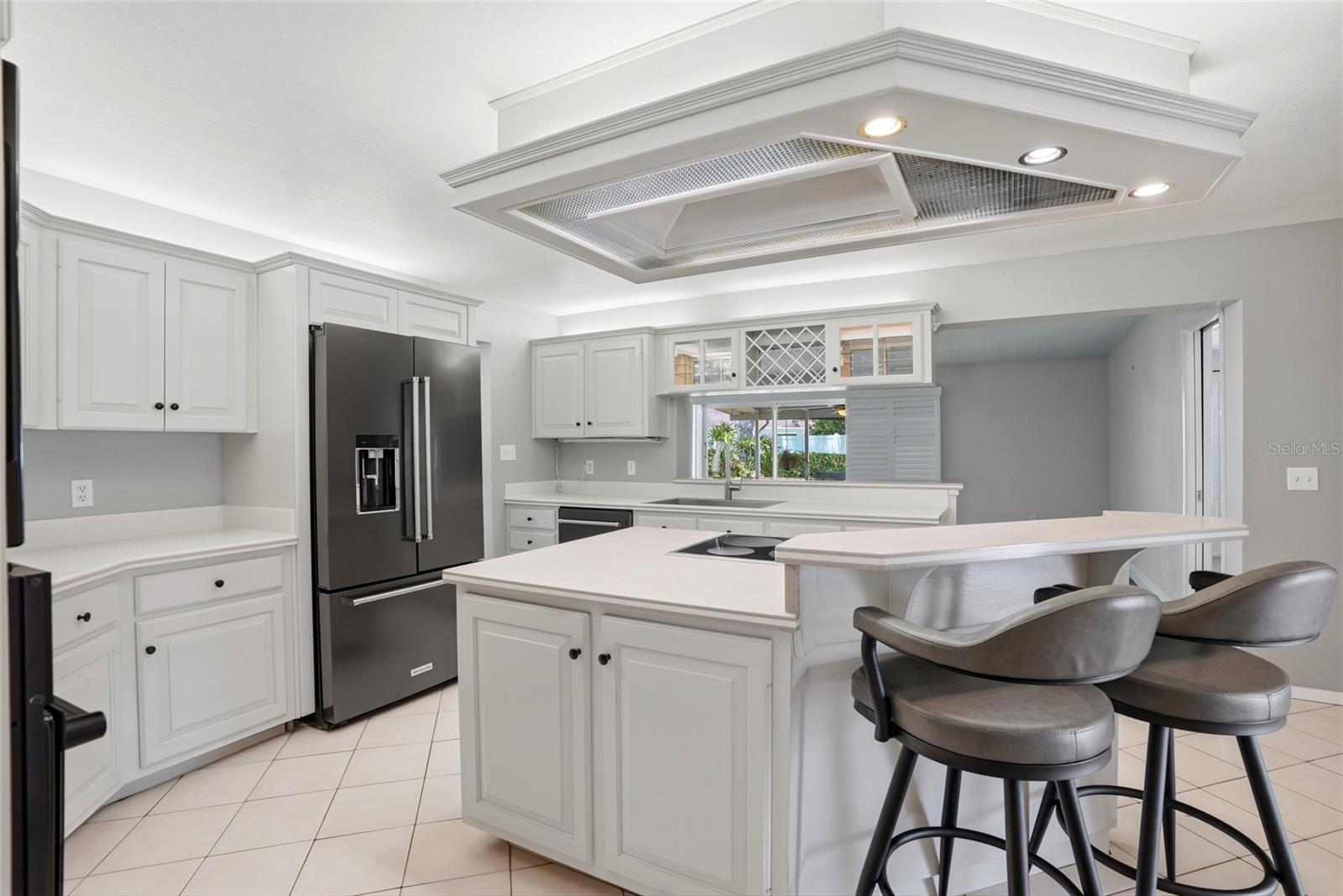 9760 136TH ST, SEMINOLE, FL, 33776
