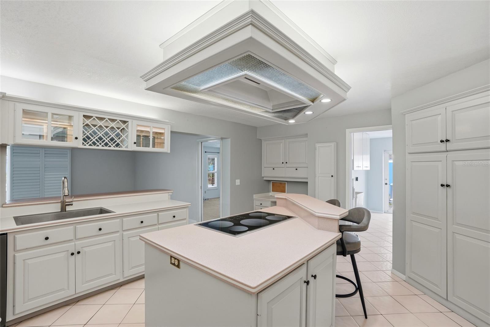 9760 136TH ST, SEMINOLE, FL, 33776