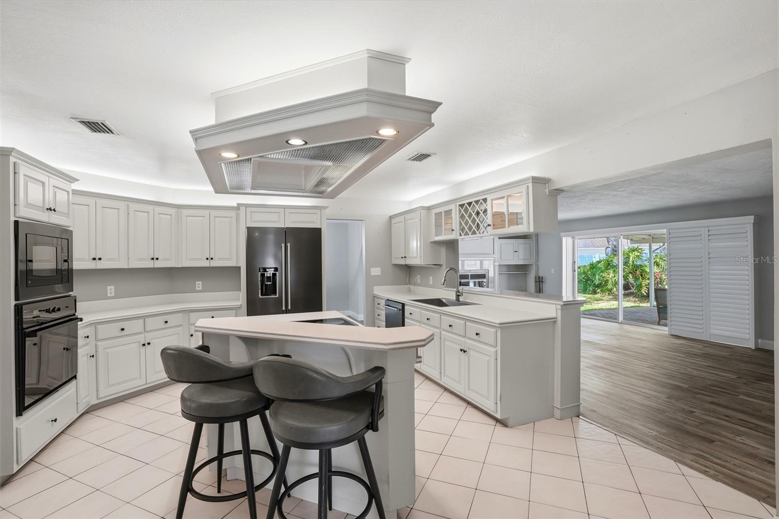 9760 136TH ST, SEMINOLE, FL, 33776