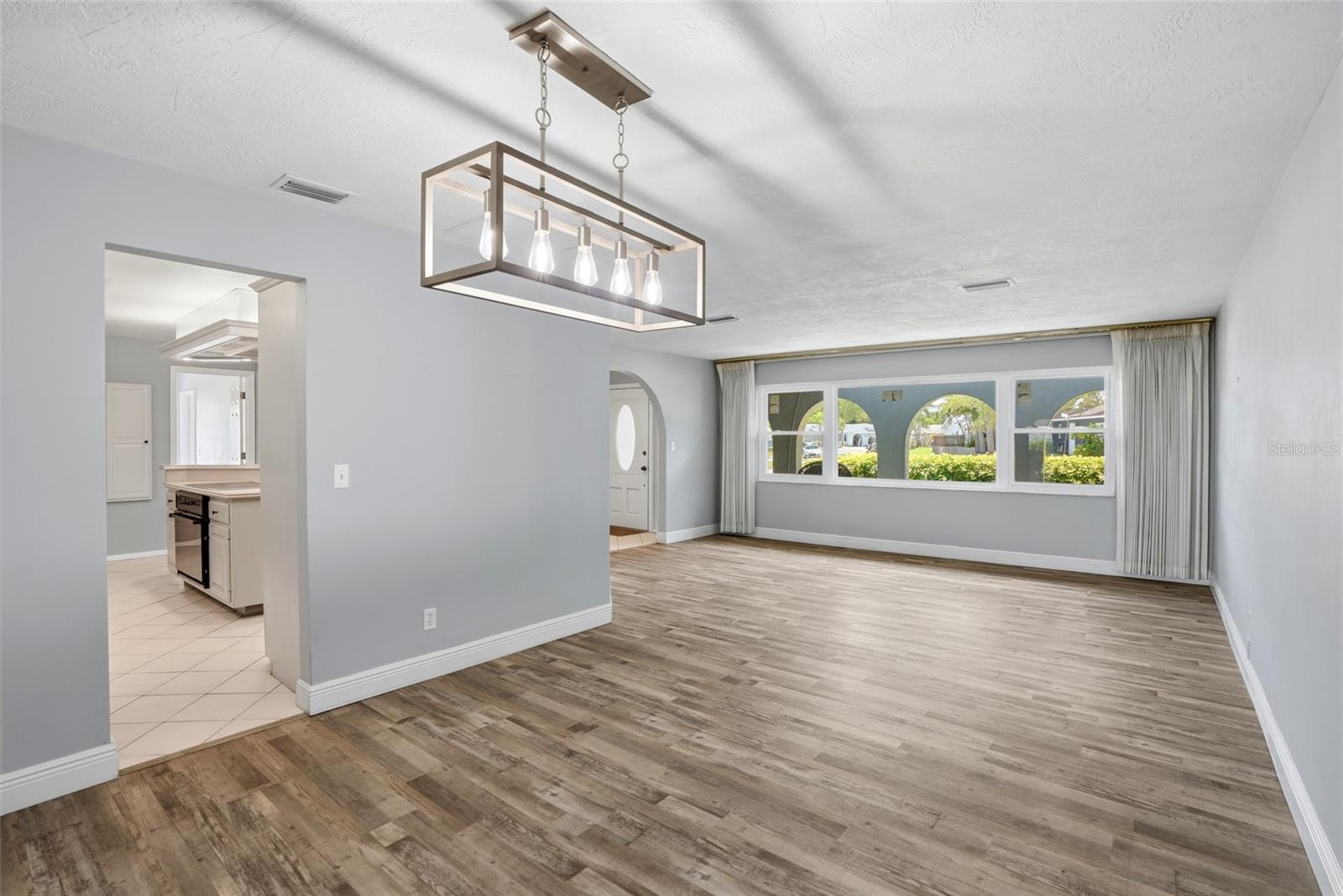 9760 136TH ST, SEMINOLE, FL, 33776