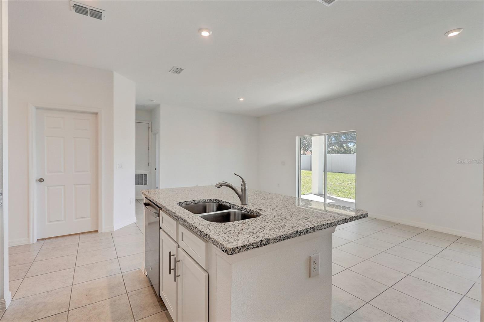 9221 HARRIS HAWK DR, LEESBURG, FL, 34788