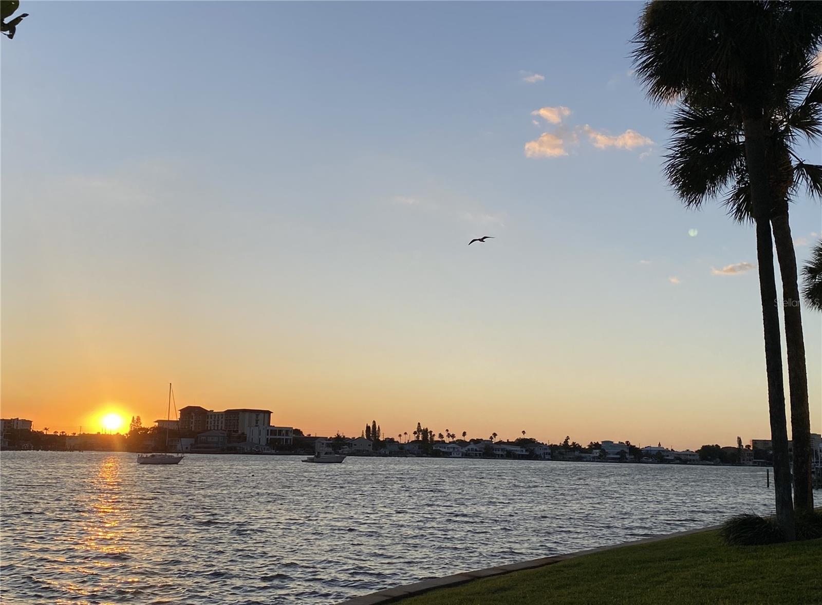 5519 COMMONWEALTH AVE N, ST PETERSBURG, FL, 33703