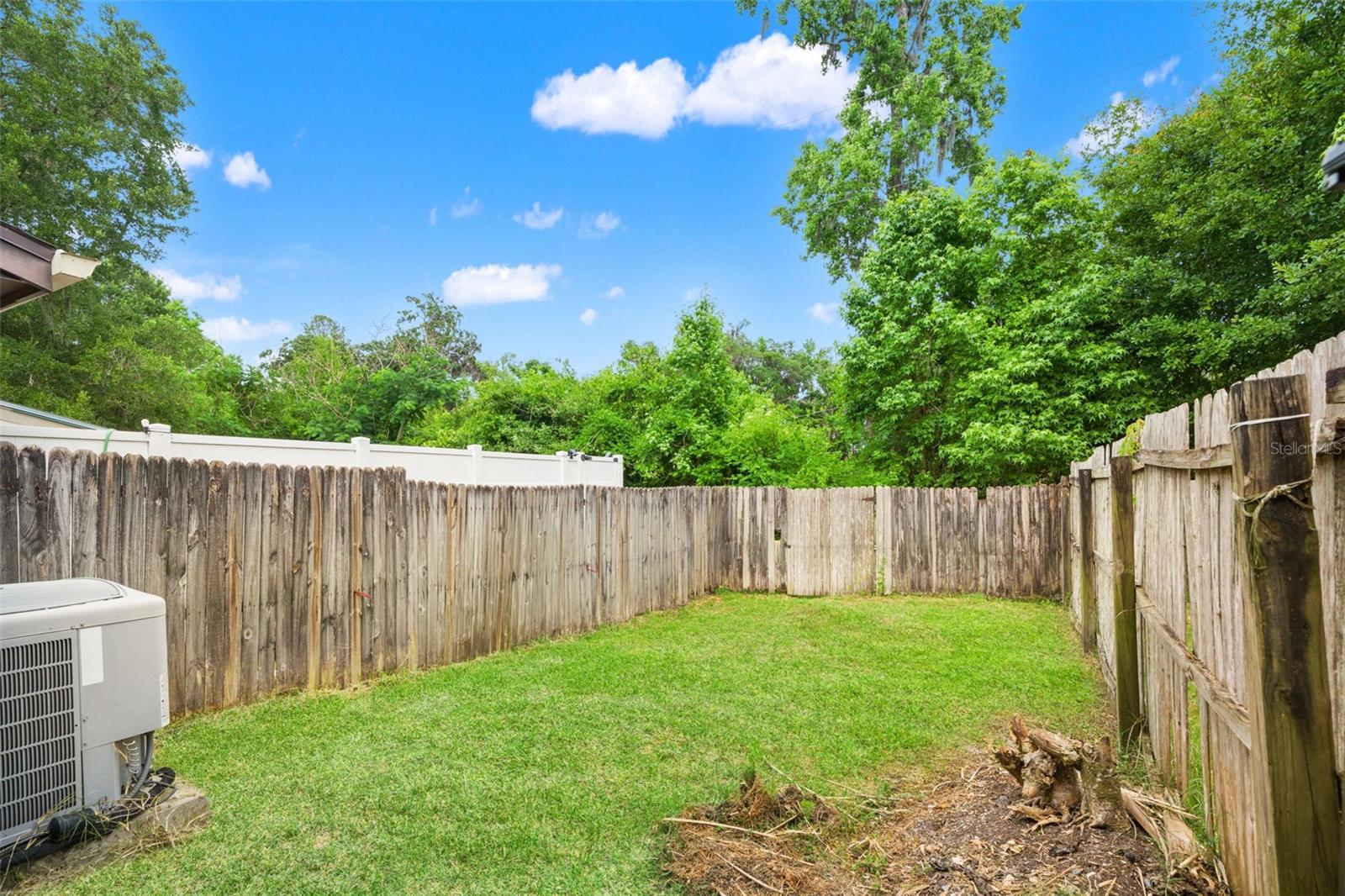 843 VILLAGE DR, BROOKSVILLE, FL, 34601