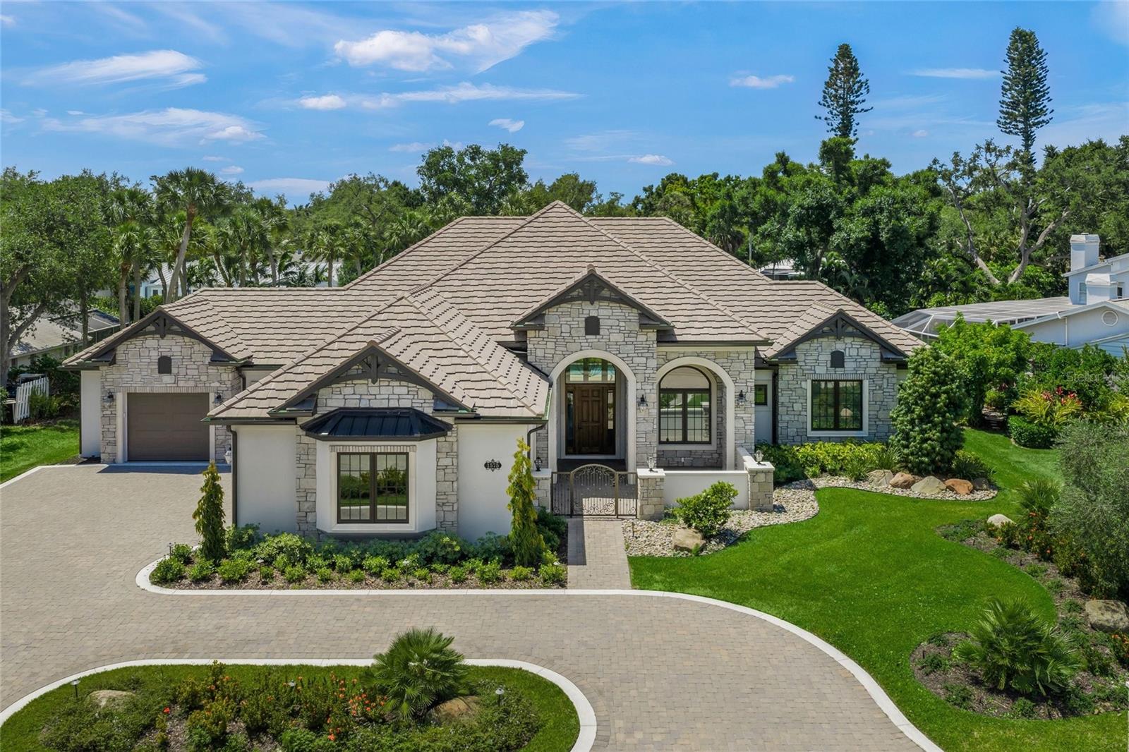 1575 EASTBROOK DR, SARASOTA, FL, 34231